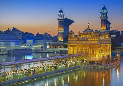 Chandigarh to Amritsar Taxi Service